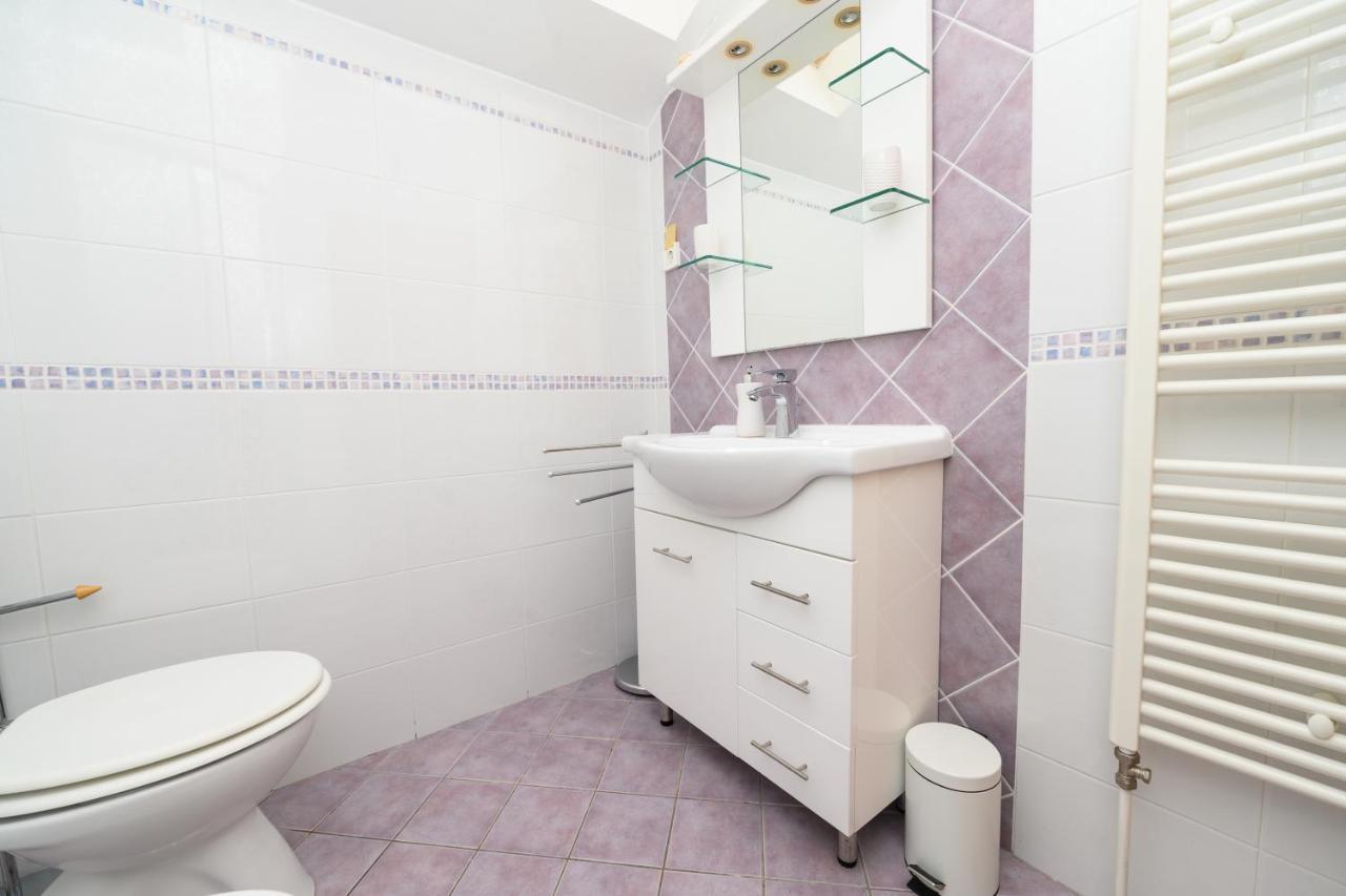 Apartmani Loreta Mali Losinj Luaran gambar
