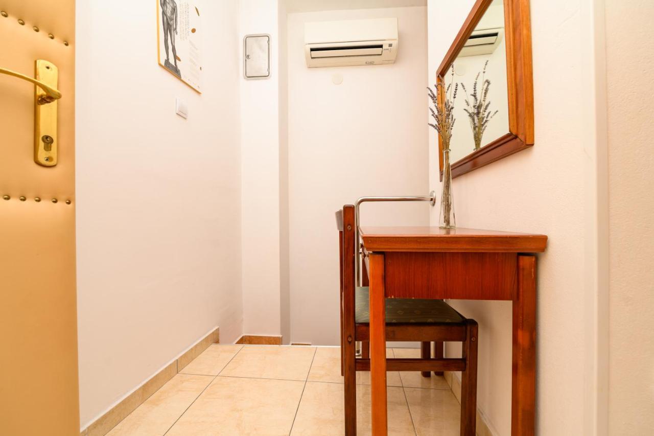 Apartmani Loreta Mali Losinj Luaran gambar