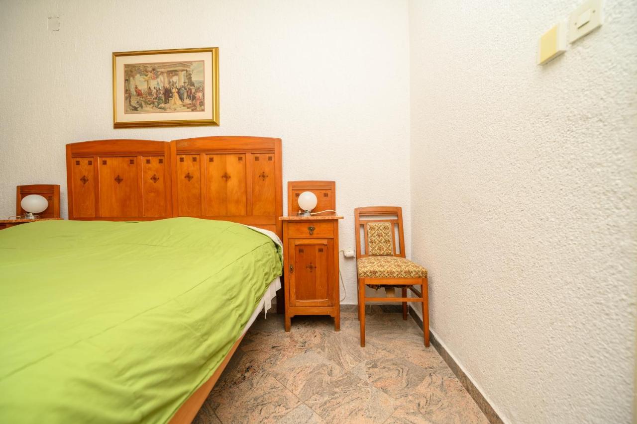 Apartmani Loreta Mali Losinj Luaran gambar