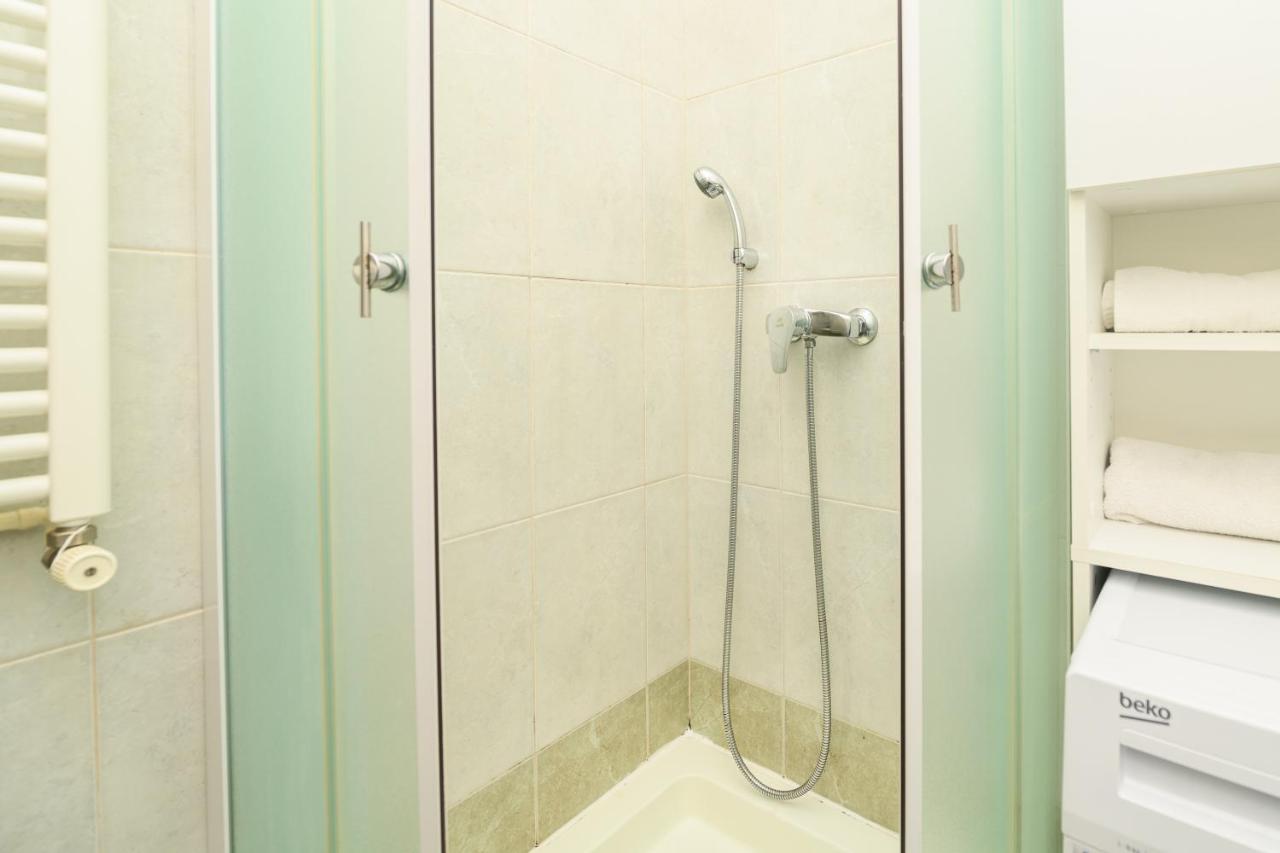 Apartmani Loreta Mali Losinj Luaran gambar