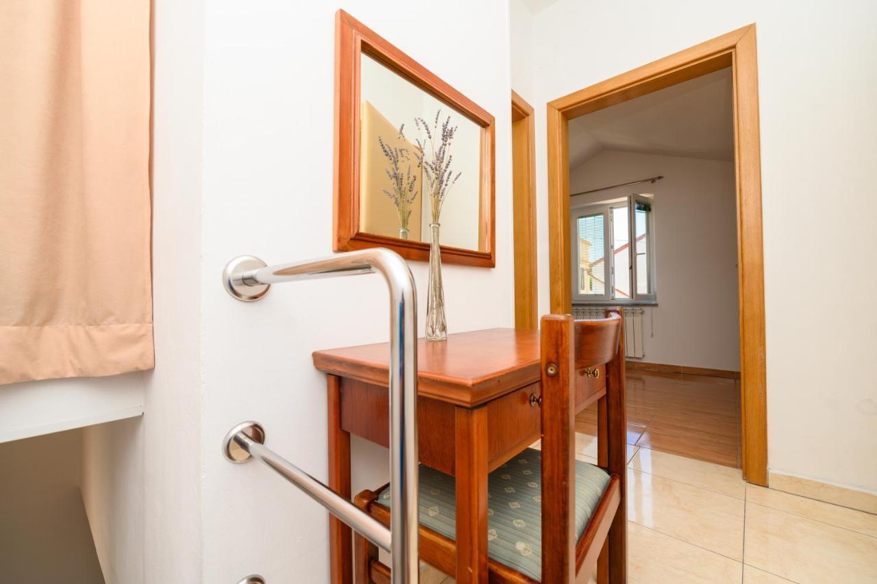Apartmani Loreta Mali Losinj Luaran gambar