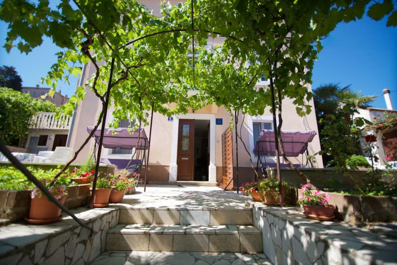 Apartmani Loreta Mali Losinj Luaran gambar
