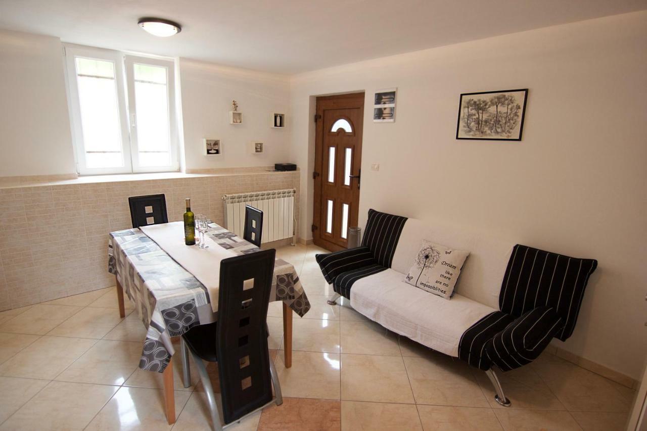 Apartmani Loreta Mali Losinj Luaran gambar