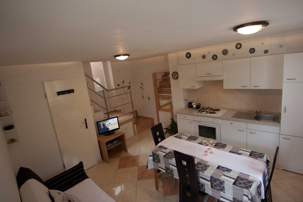 Apartmani Loreta Mali Losinj Luaran gambar