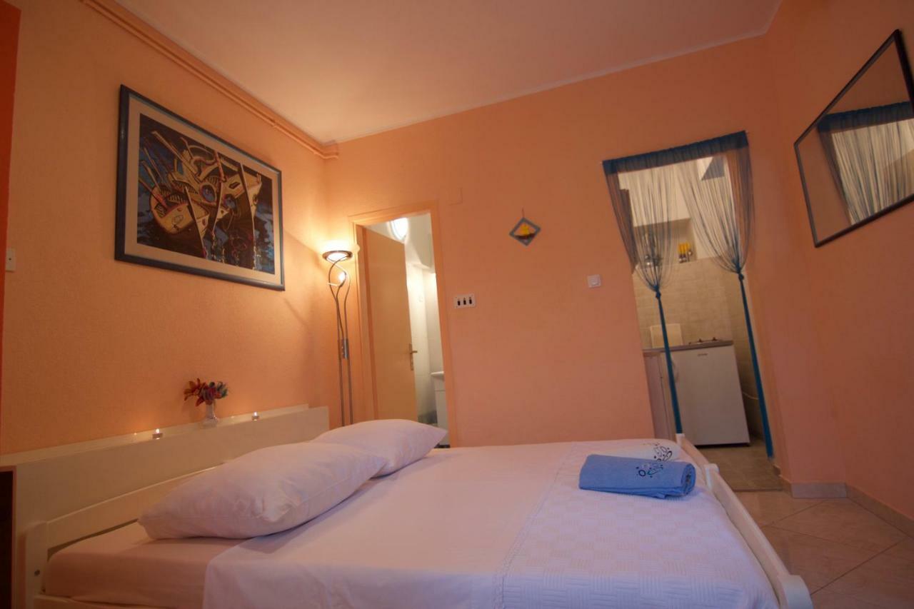 Apartmani Loreta Mali Losinj Luaran gambar